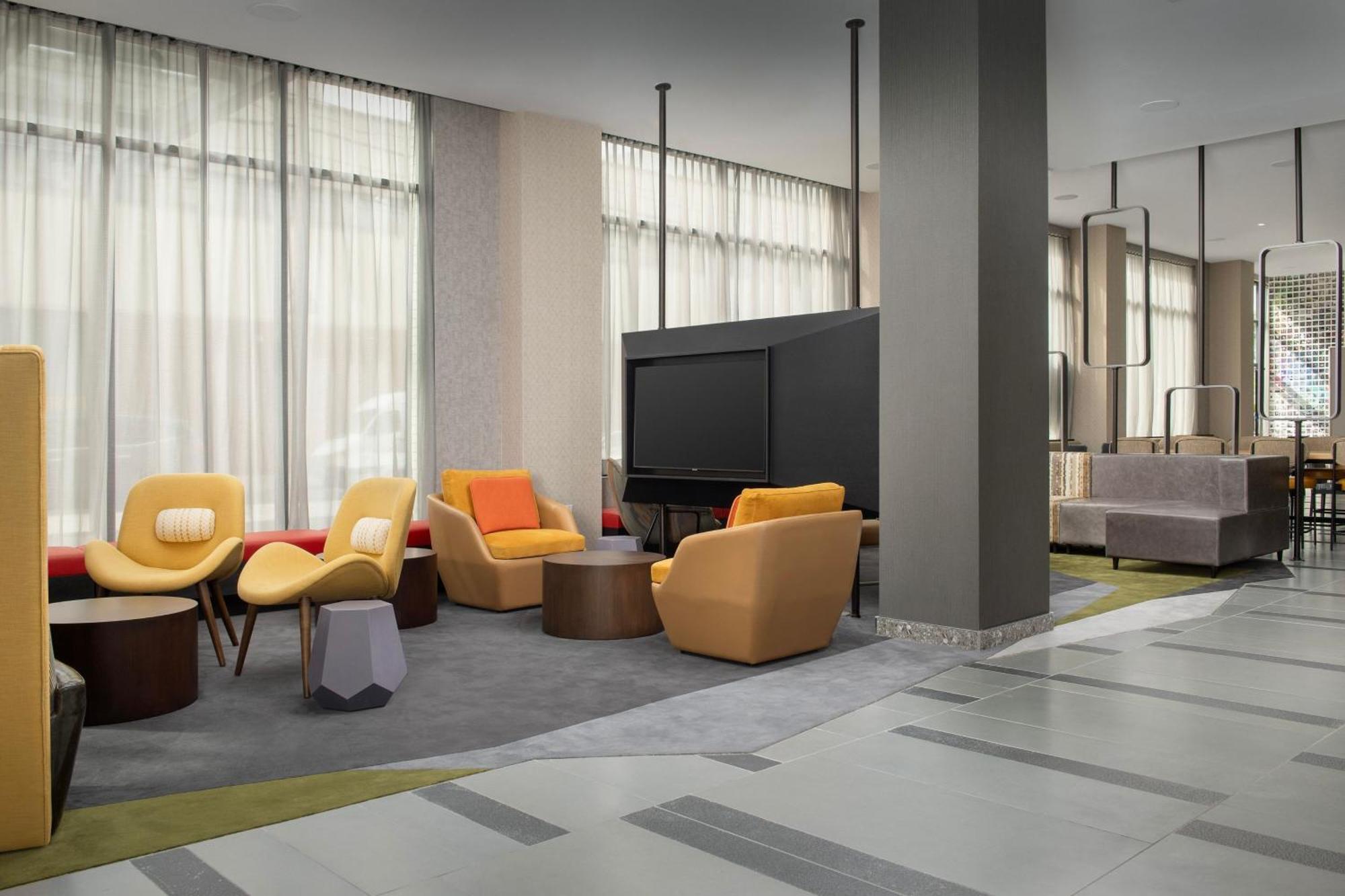Springhill Suites By Marriott New York Queens Eksteriør bilde