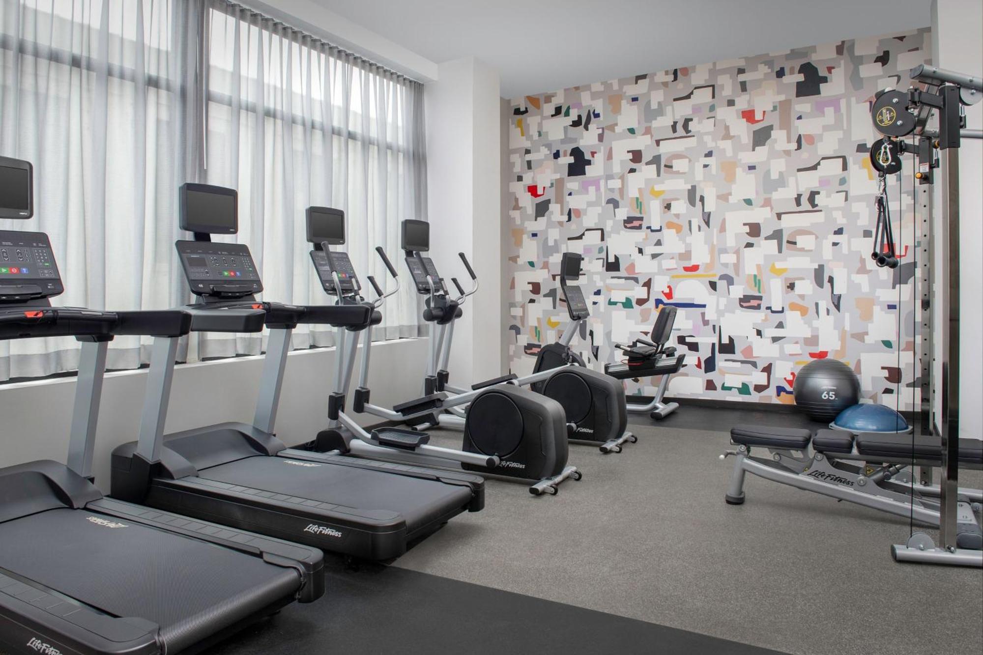 Springhill Suites By Marriott New York Queens Eksteriør bilde